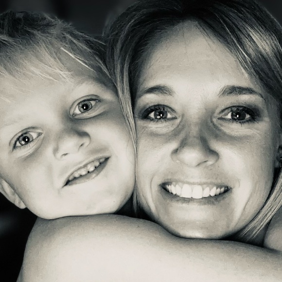 Meet your Posher, Ashley - Picture 3 of 4